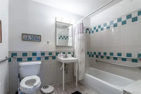 5975 Newland Street Arvada CO 80003