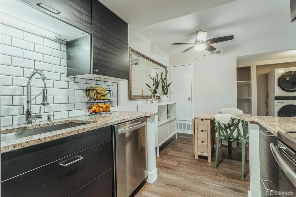 8335 Fairmount Drive Denver CO 80247
