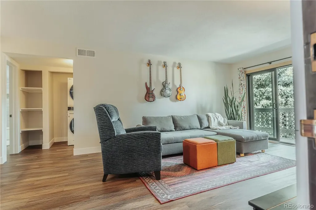 8335 Fairmount Drive Denver CO 80247
