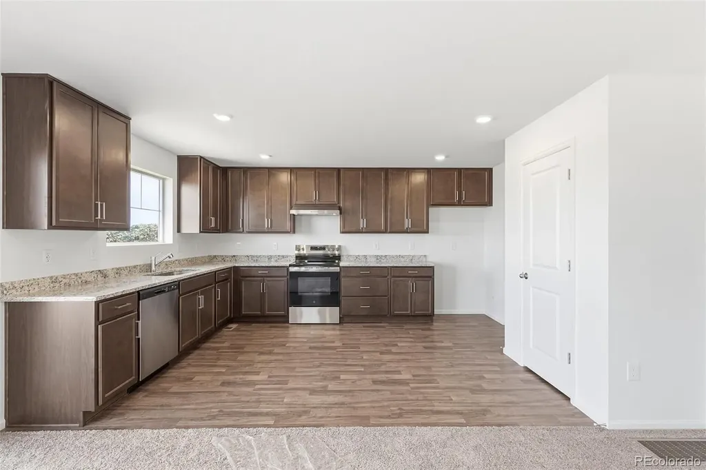 1662 S Gold Bug Way Aurora CO 80018