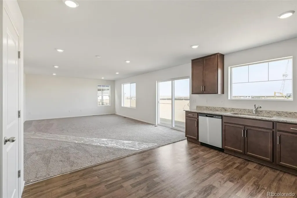 1662 S Gold Bug Way Aurora CO 80018