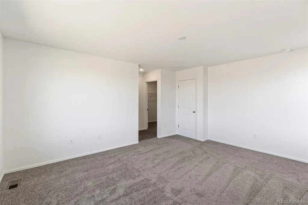 1662 S Gold Bug Way Aurora CO 80018