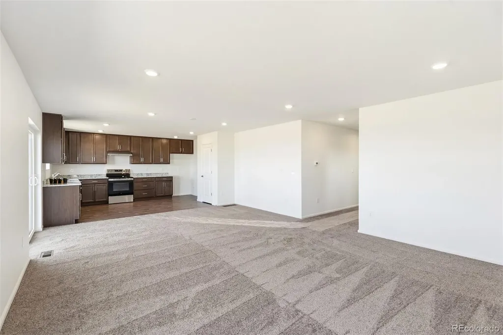 1662 S Gold Bug Way Aurora CO 80018