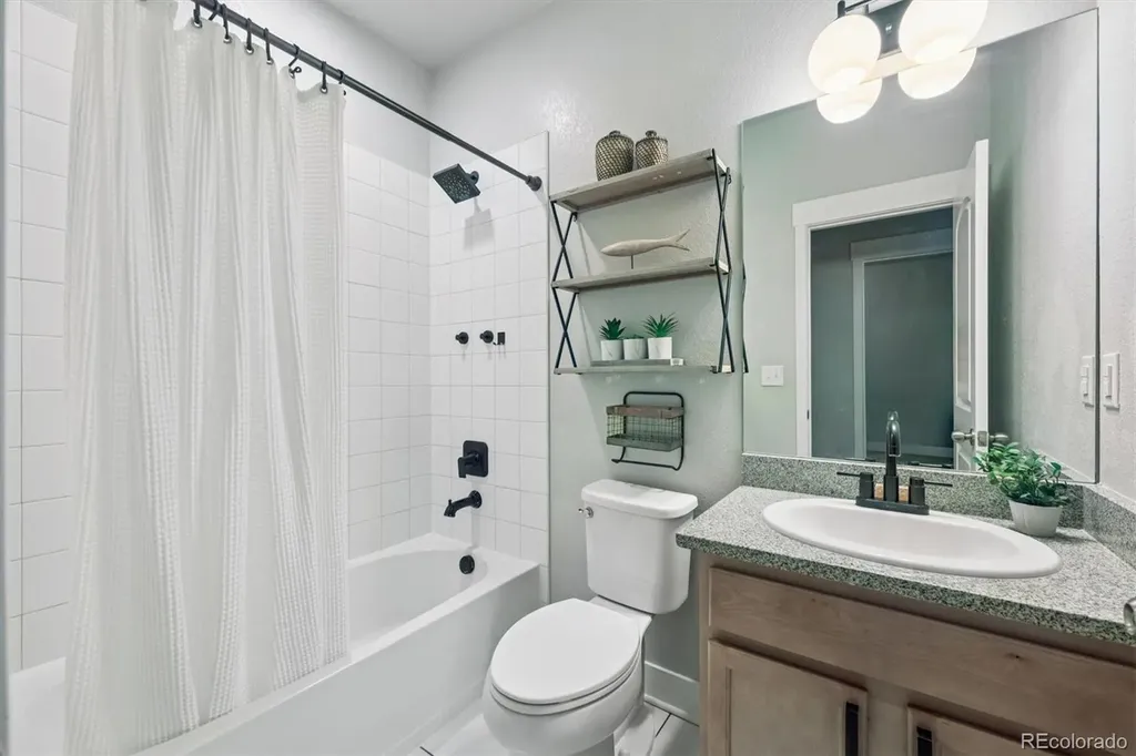 21473 E 59th Place Aurora CO 80019