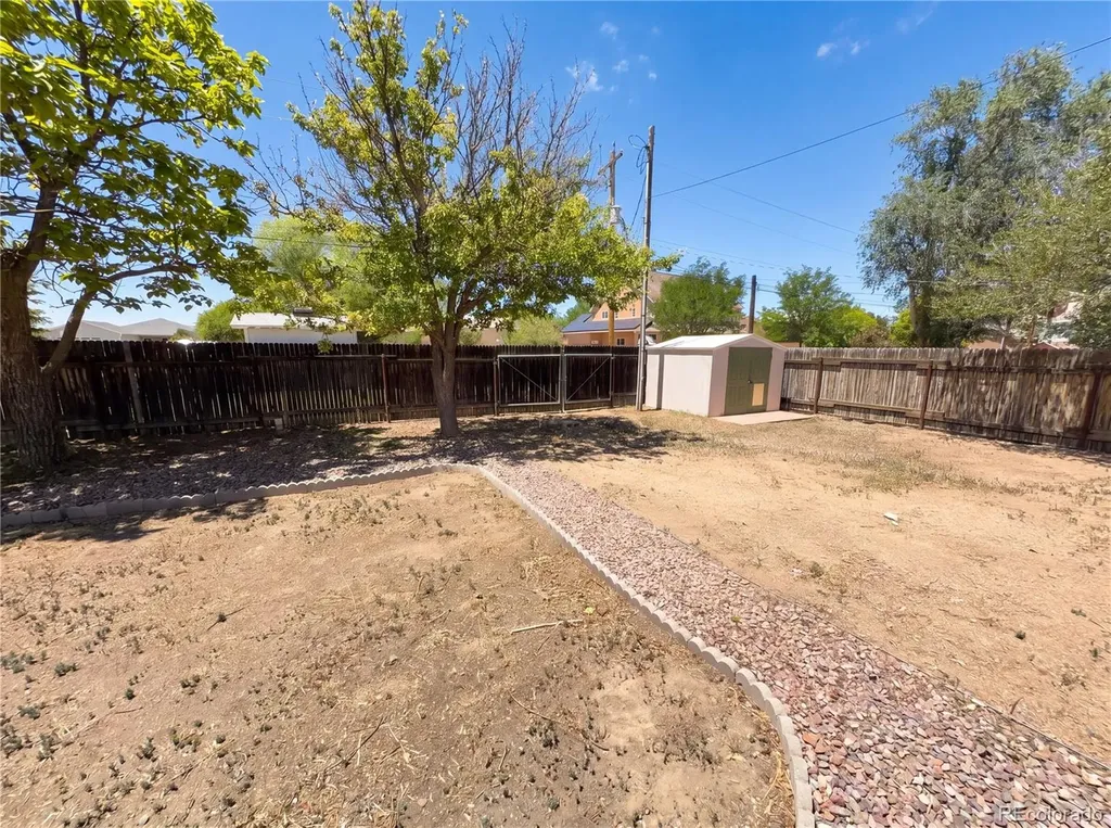 301 4th Street La Junta CO 81050