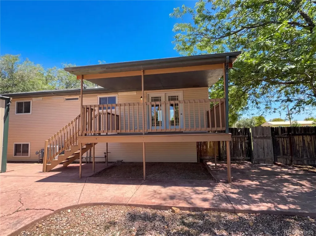 301 4th Street La Junta CO 81050