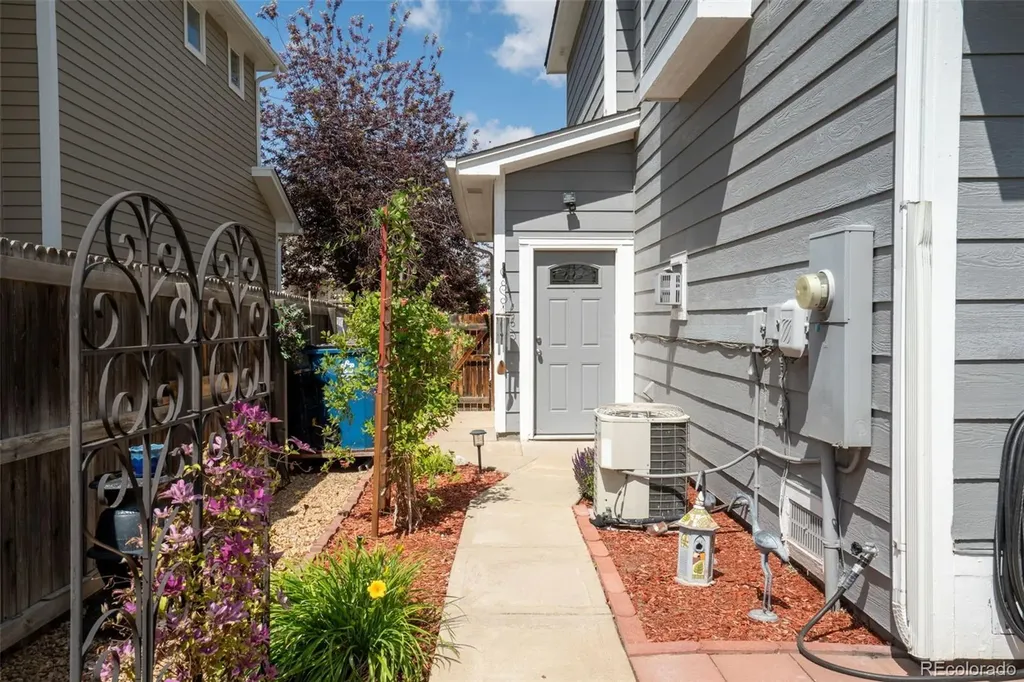 9940 Jasper Street Commerce City CO 80022