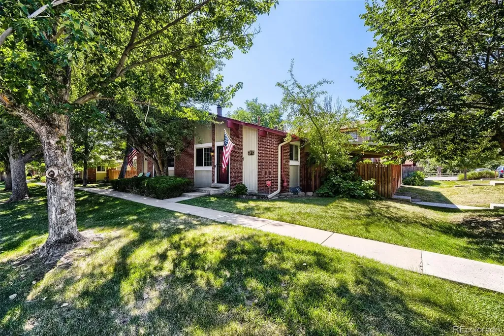 7136 W Portland Avenue Littleton CO 80128