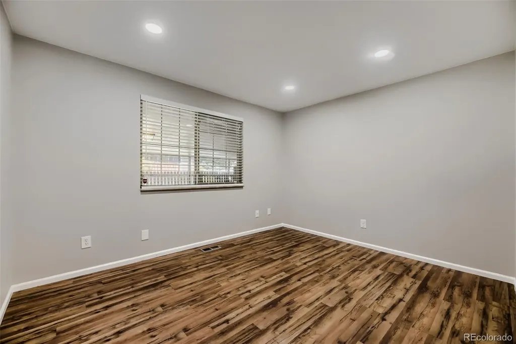 7136 W Portland Avenue Littleton CO 80128