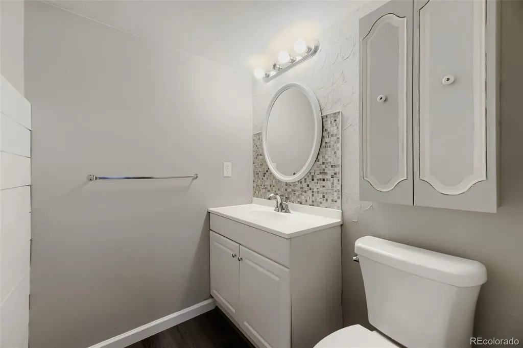 7136 W Portland Avenue Littleton CO 80128