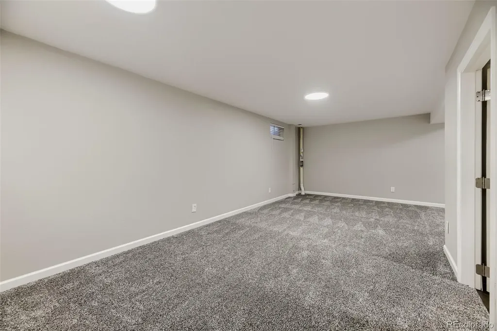 7136 W Portland Avenue Littleton CO 80128