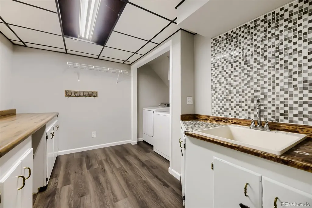 7136 W Portland Avenue Littleton CO 80128
