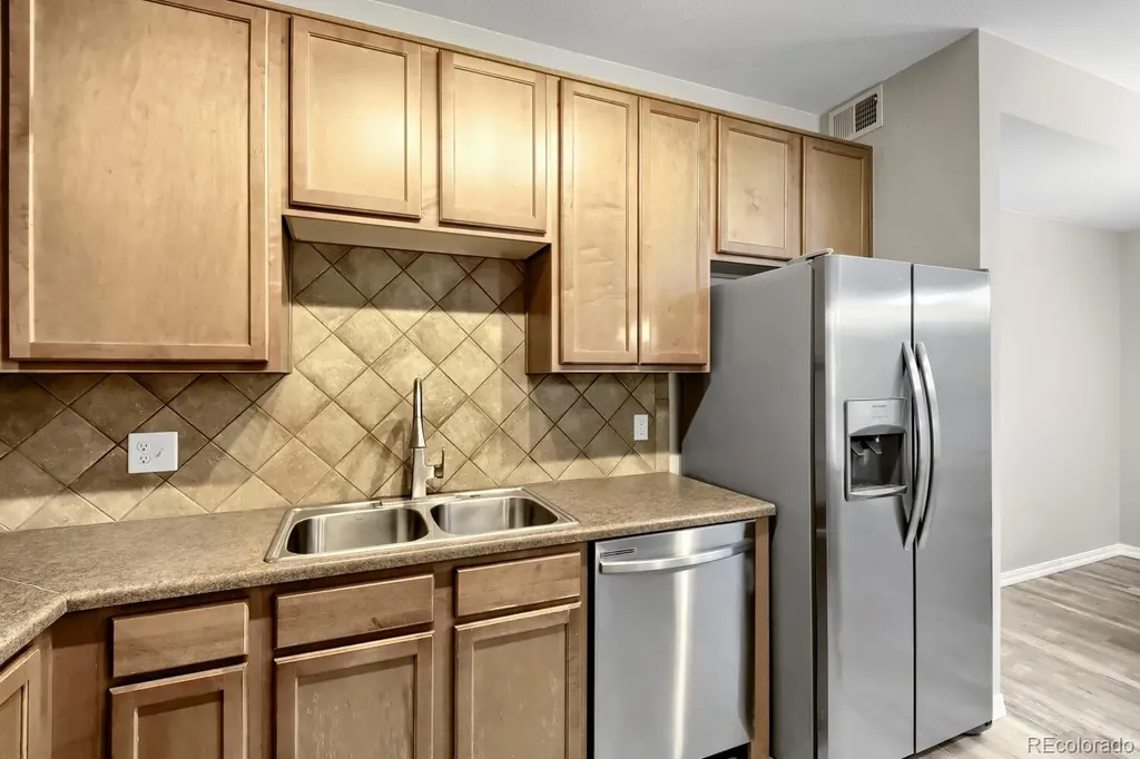 804 Summer Hawk Drive Longmont CO 80504