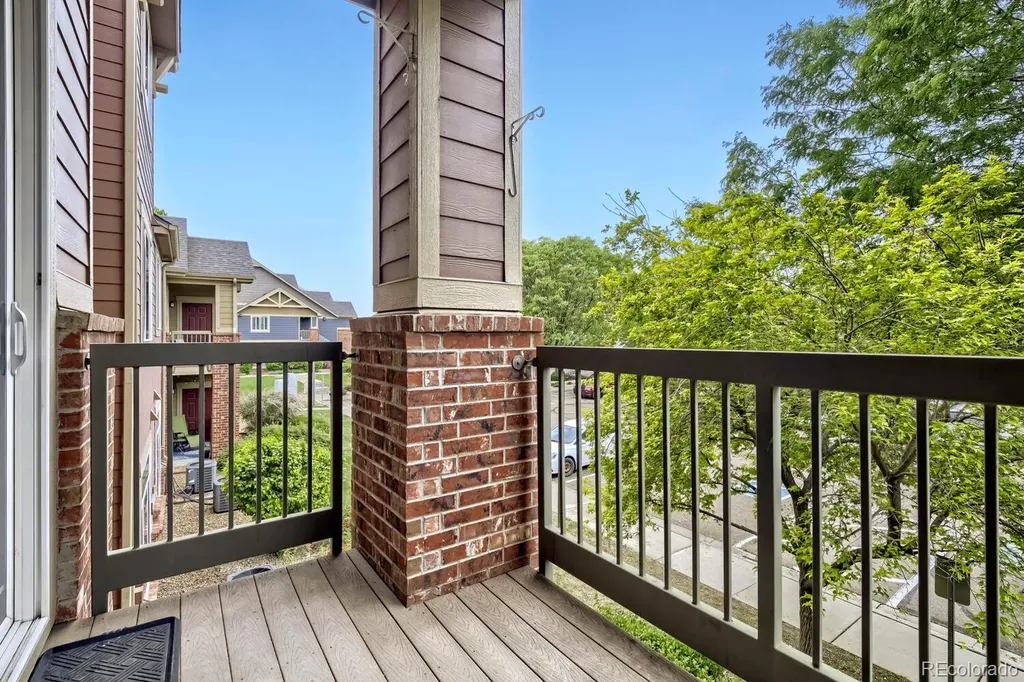 804 Summer Hawk Drive Longmont CO 80504