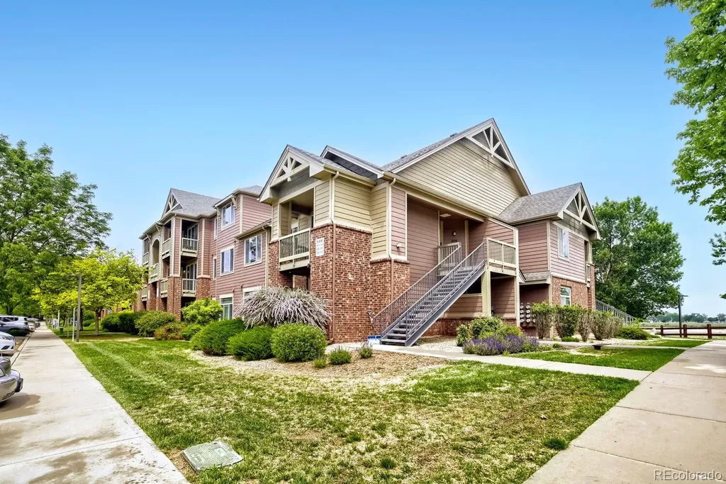 804 Summer Hawk Drive Longmont CO 80504