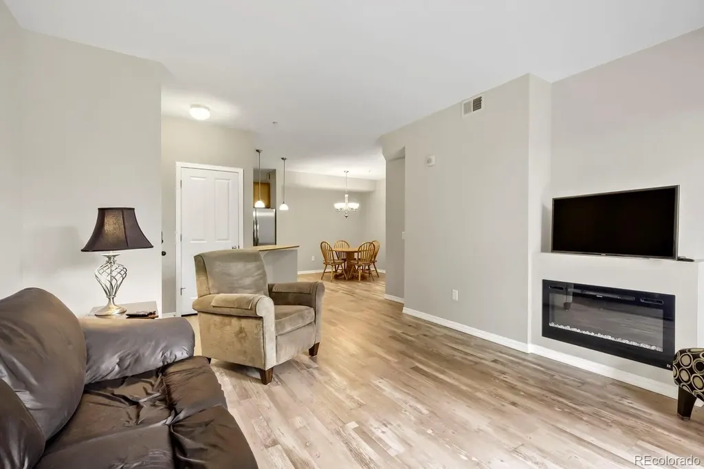 804 Summer Hawk Drive Longmont CO 80504