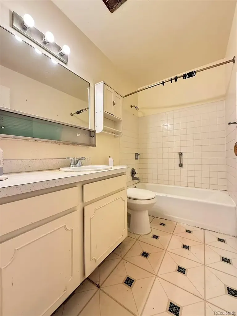 9280 E Nassau Avenue Denver CO 80237