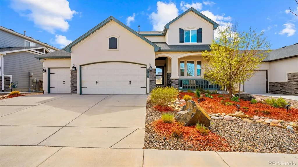 7316 Rim Bluff Lane Colorado Springs CO 80927