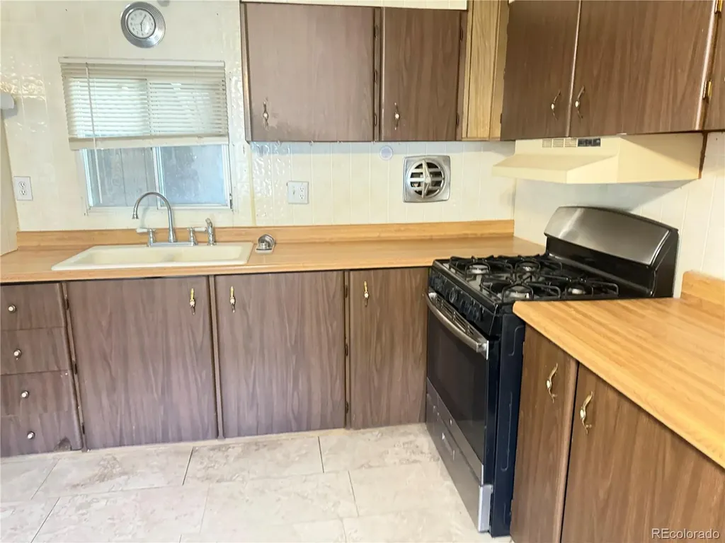 6825 W Mississippi Avenue Denver CO 80226