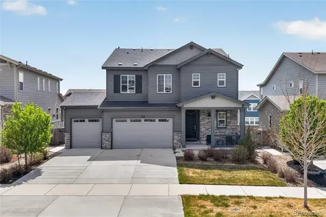 127 N Oak Hill Way Aurora CO 80018