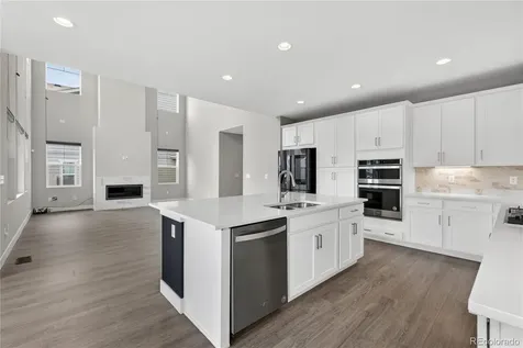 127 N Oak Hill Way Aurora CO 80018