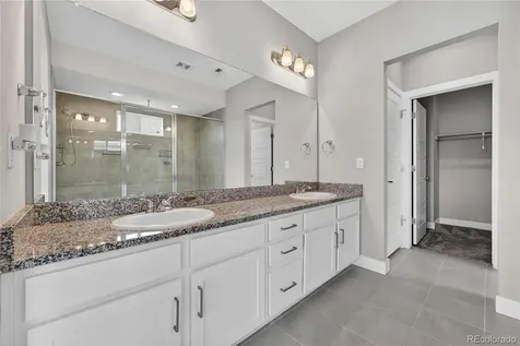 127 N Oak Hill Way Aurora CO 80018
