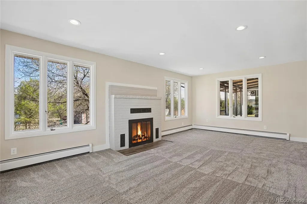 327 S Pine Street Elizabeth CO 80107