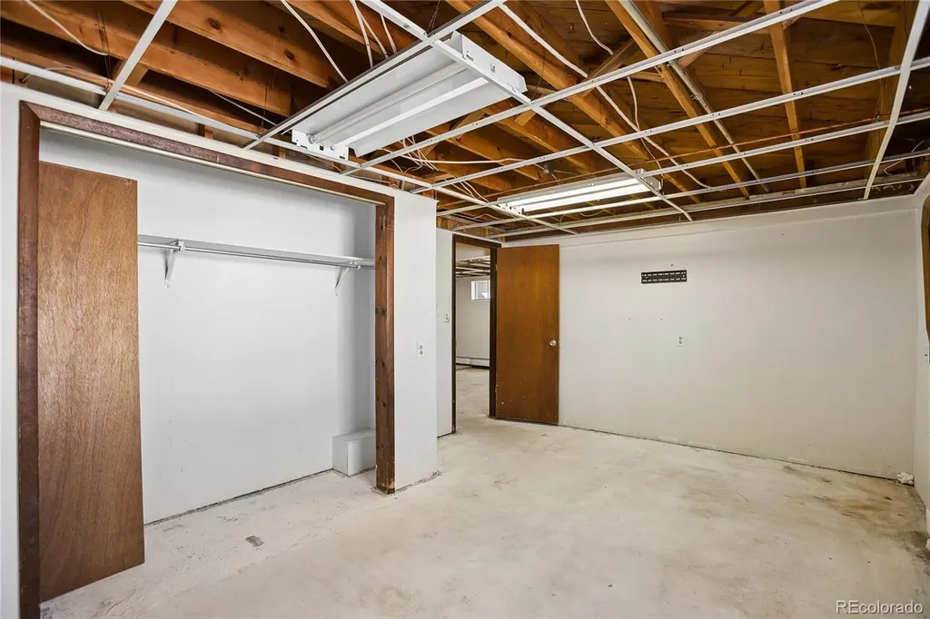 327 S Pine Street Elizabeth CO 80107