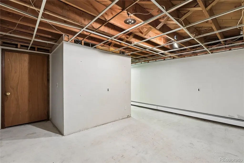 327 S Pine Street Elizabeth CO 80107