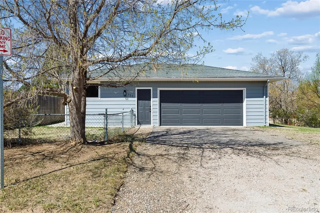 327 S Pine Street Elizabeth CO 80107