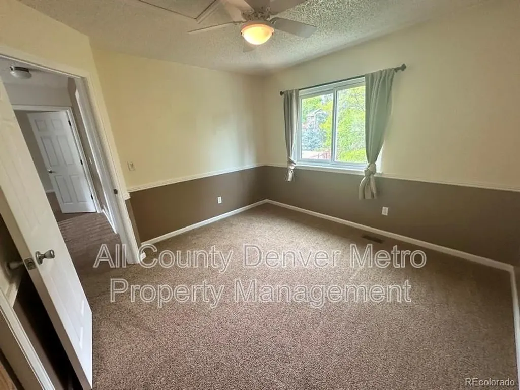 1427 Mcintosh Avenue Broomfield CO 80020