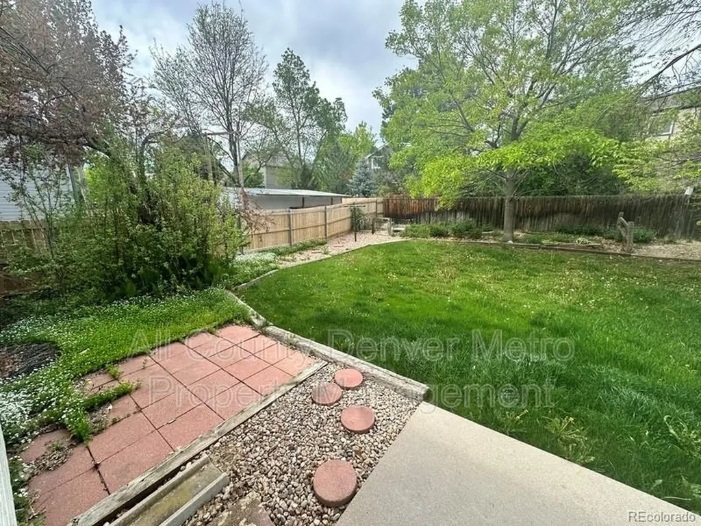 1427 Mcintosh Avenue Broomfield CO 80020