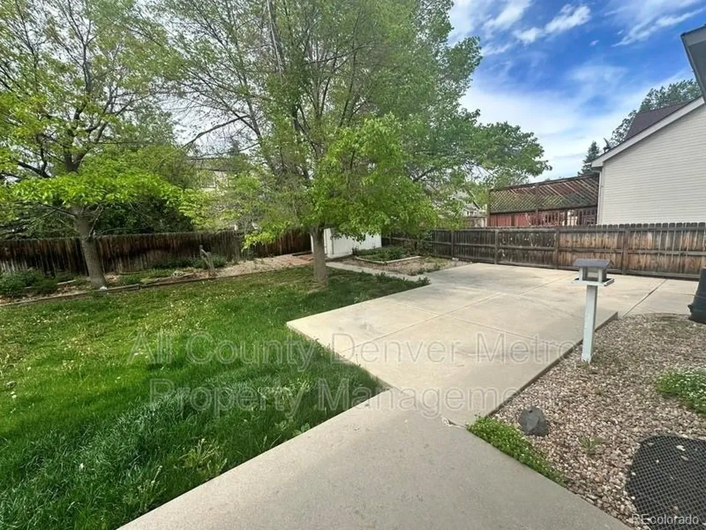 1427 Mcintosh Avenue Broomfield CO 80020