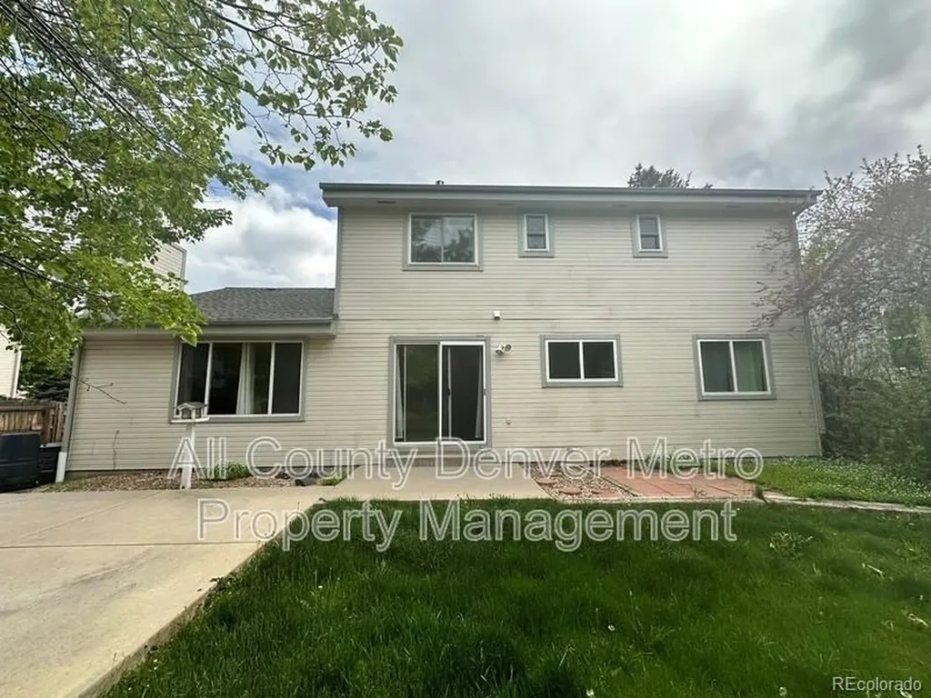 1427 Mcintosh Avenue Broomfield CO 80020