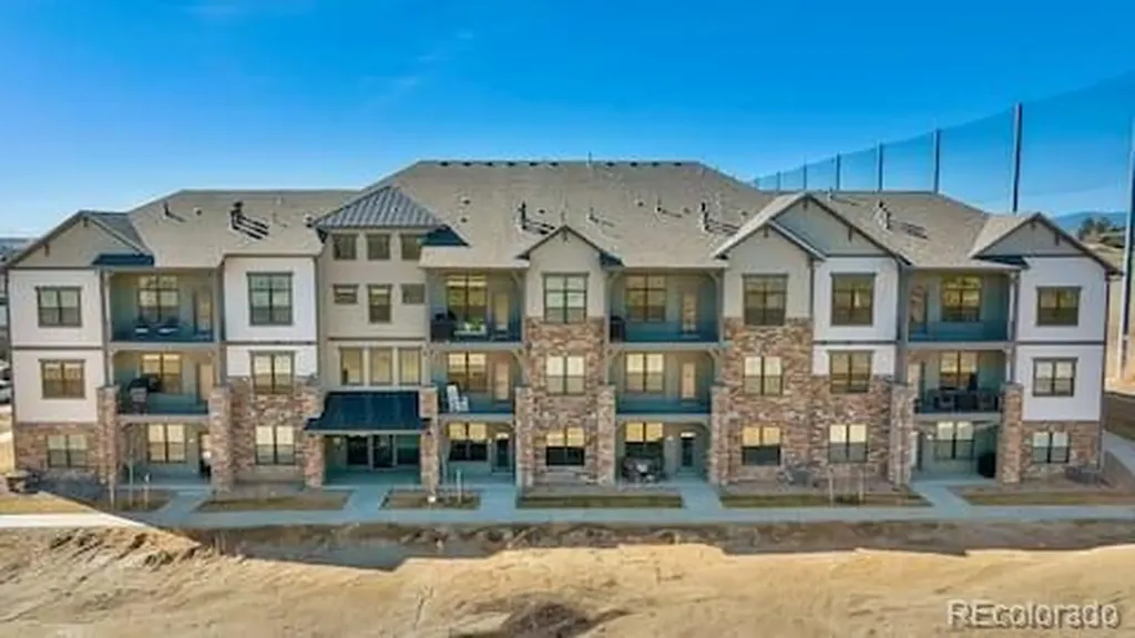 285 High Point Drive Longmont CO 80504