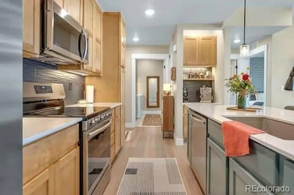 285 High Point Drive Longmont CO 80504