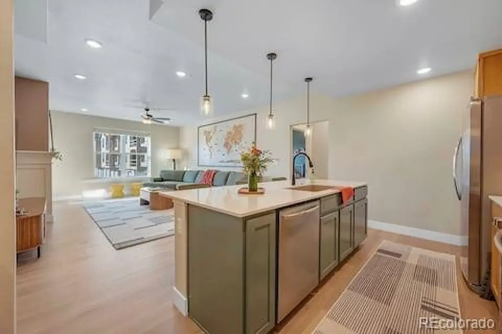 285 High Point Drive Longmont CO 80504