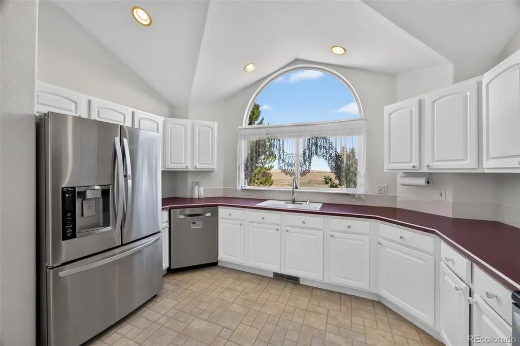 52731 E 19th Avenue Strasburg CO 80136