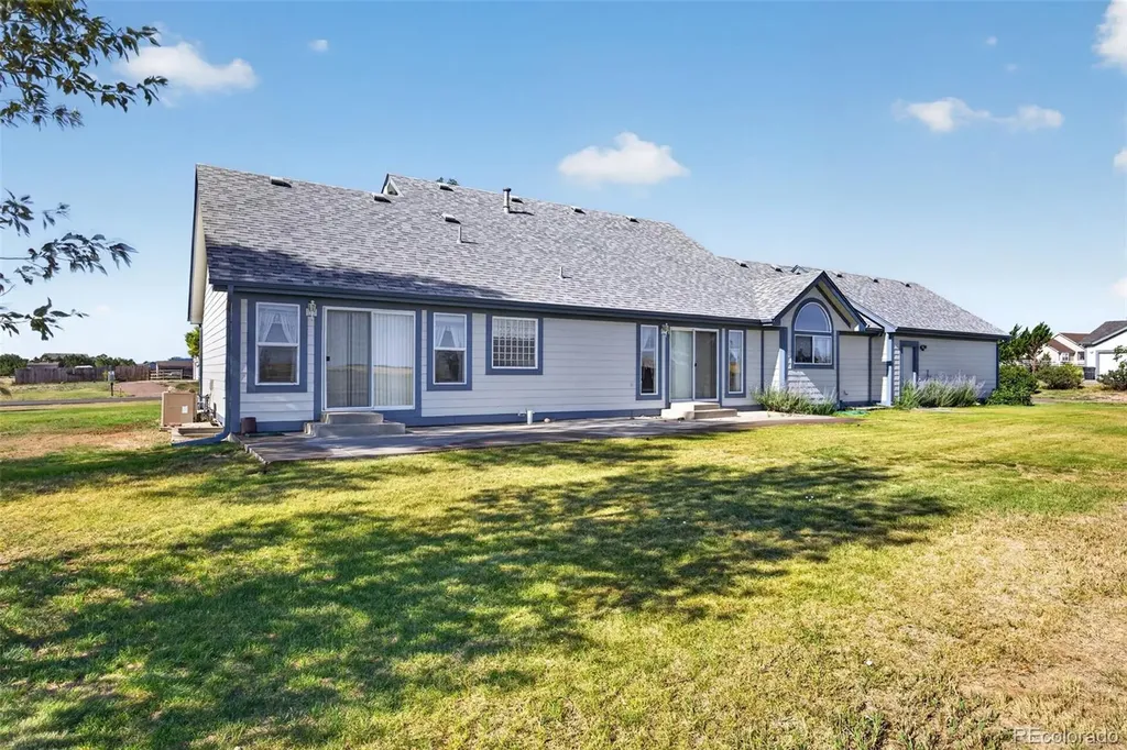 52731 E 19th Avenue Strasburg CO 80136