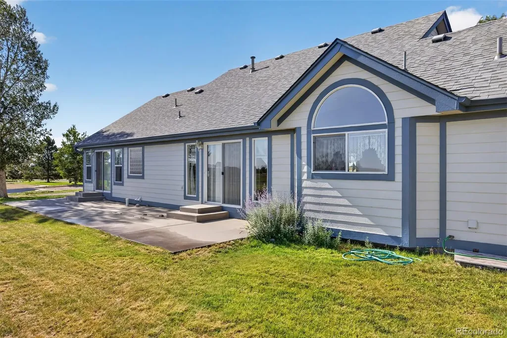 52731 E 19th Avenue Strasburg CO 80136