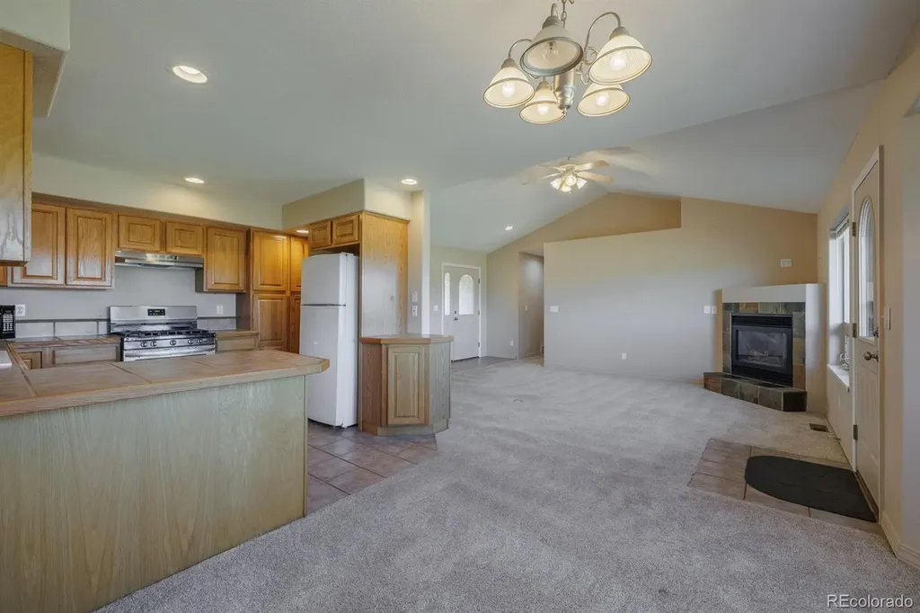 471 Duesouth Road Florissant CO 80816