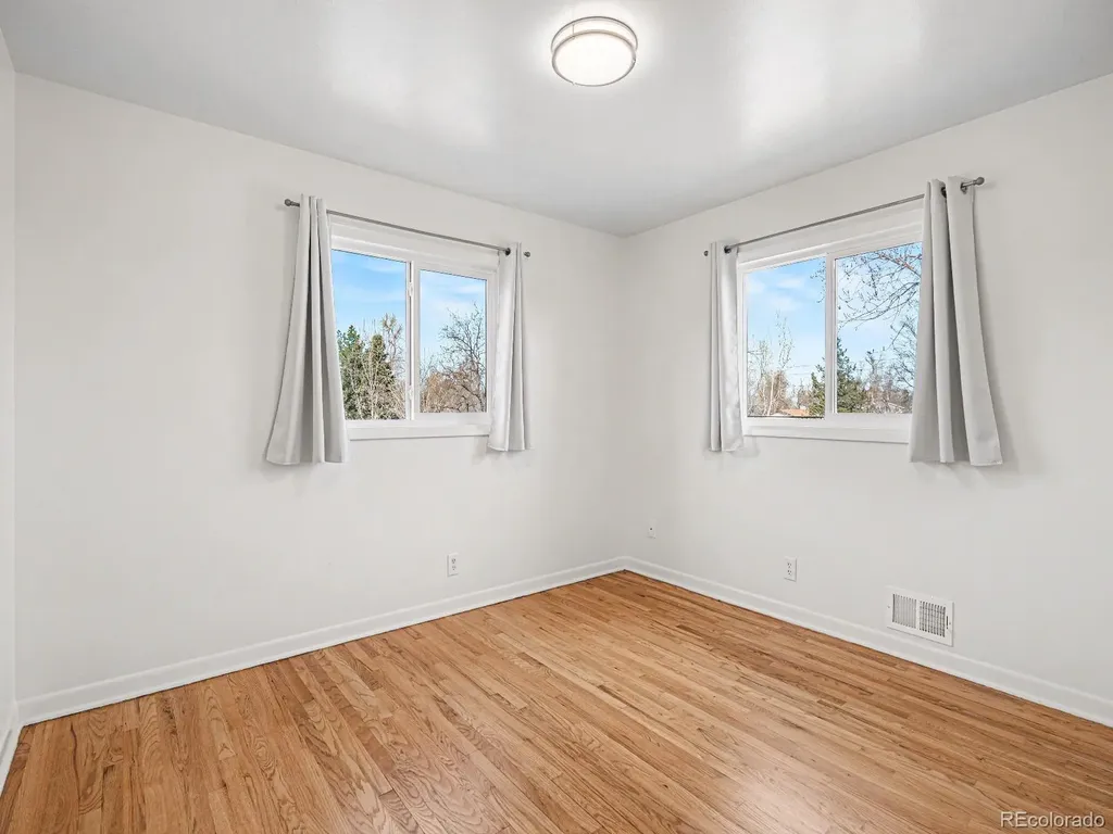 2155 E Noble Place Centennial CO 80121
