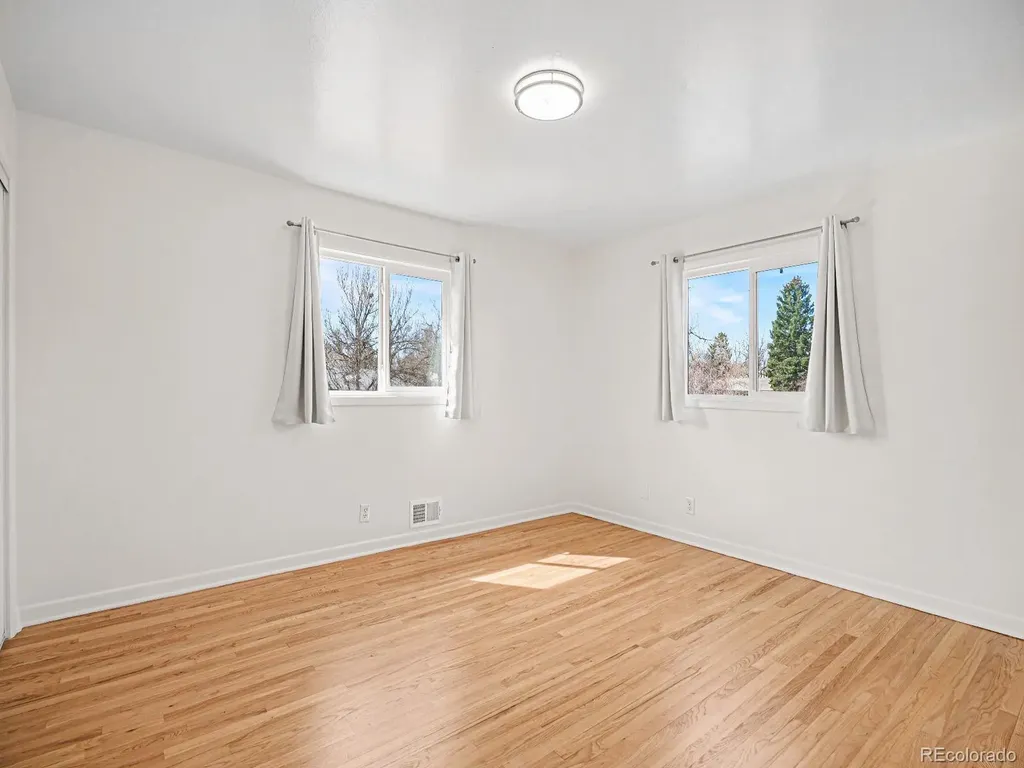 2155 E Noble Place Centennial CO 80121
