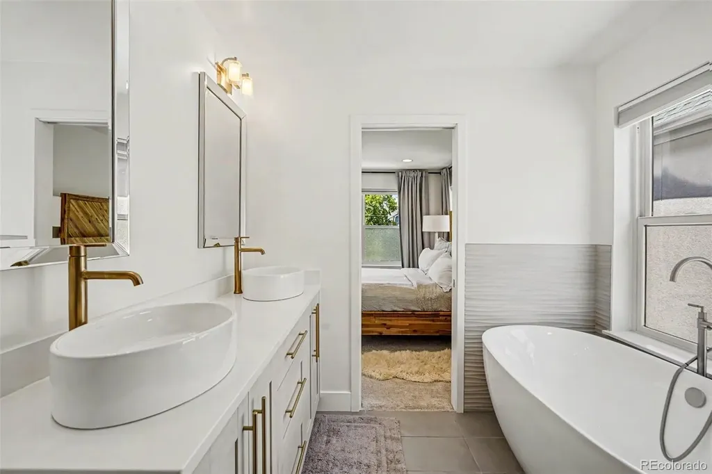 2538 N Clarkson Street Denver CO 80205