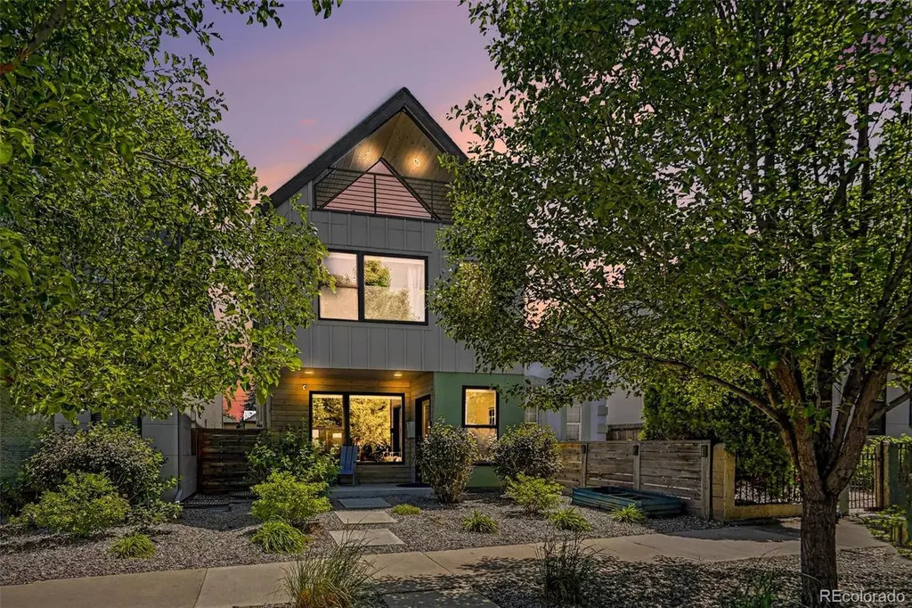 2538 N Clarkson Street Denver CO 80205