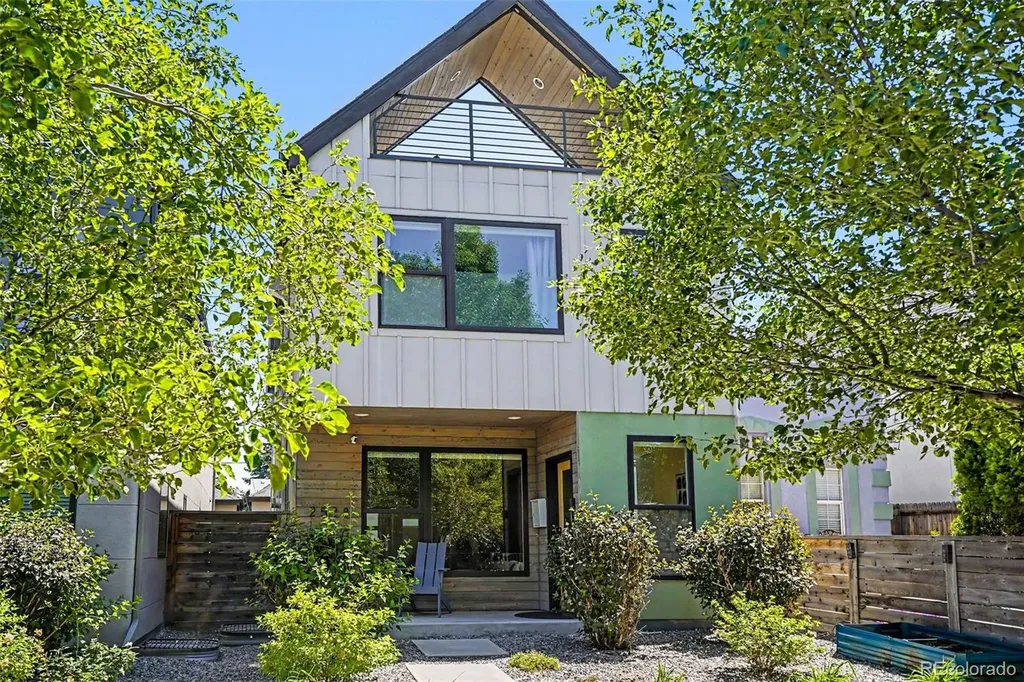 2538 N Clarkson Street Denver CO 80205