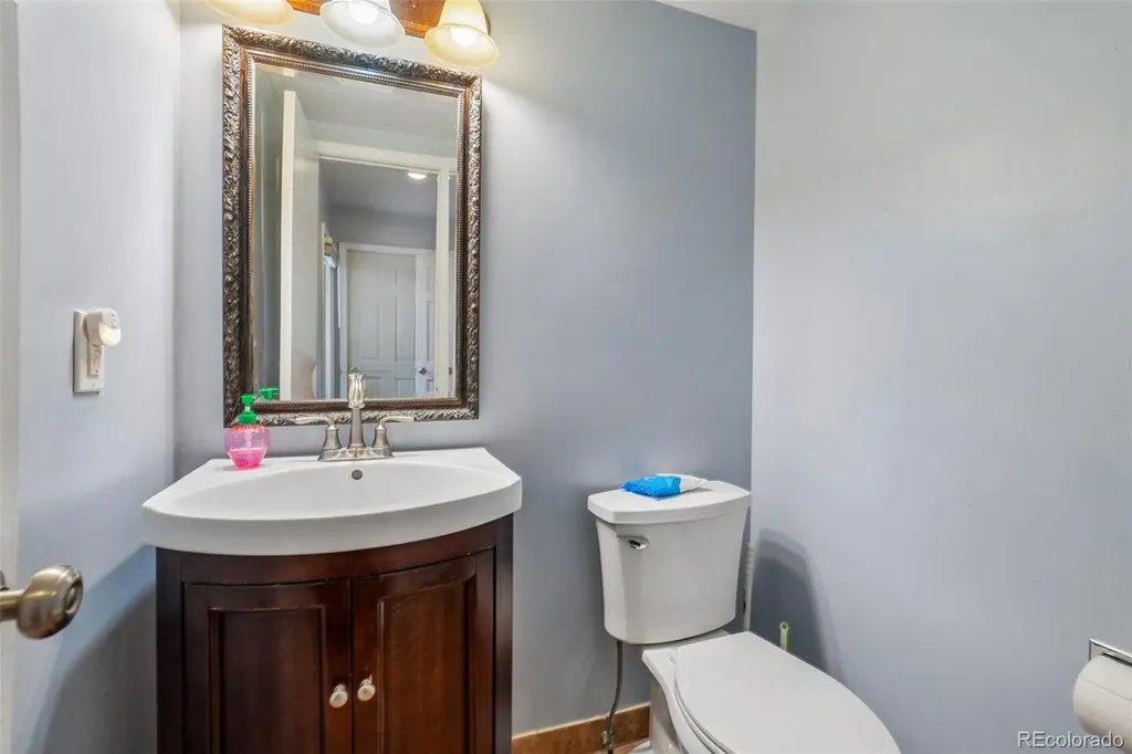 11556 E Amherst Circle N Aurora CO 80014