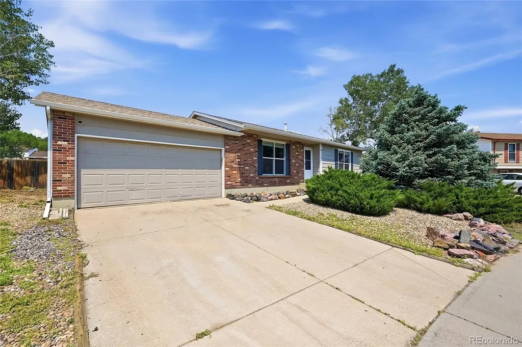 4115 E 109th Place Thornton CO 80233