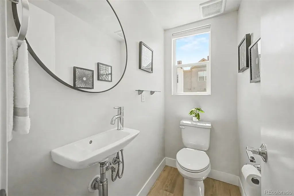 3437 W 63rd Place Denver CO 80221