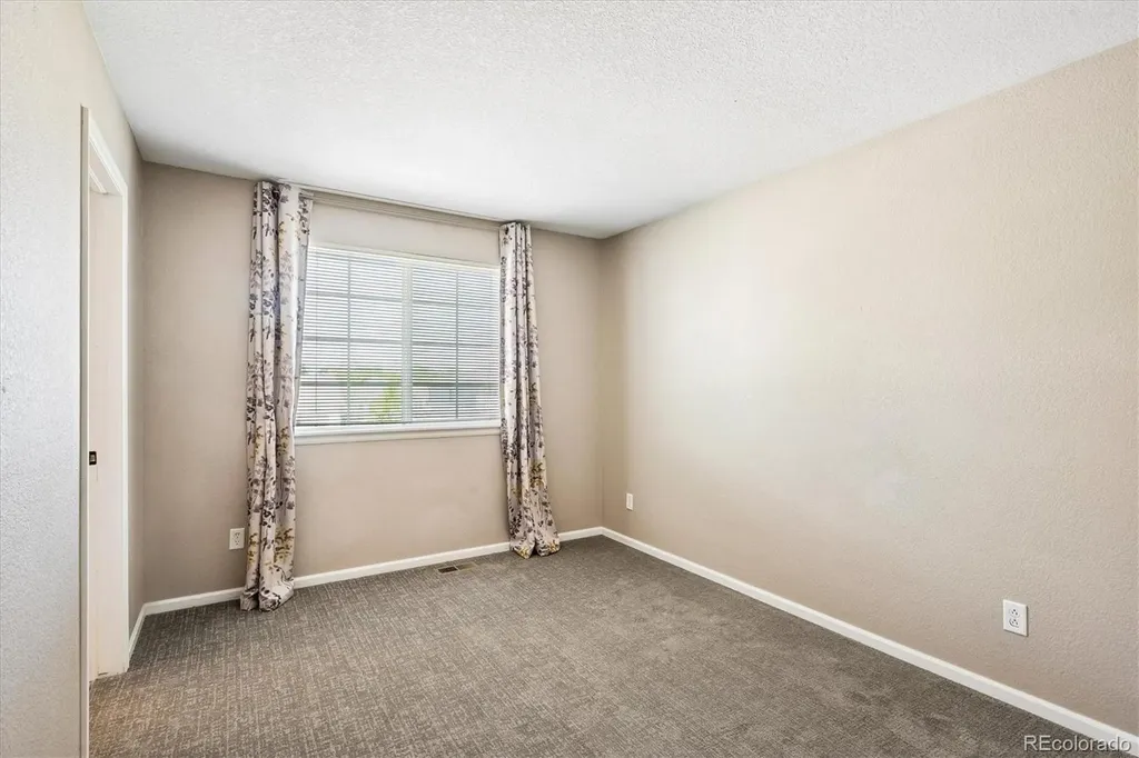 4454 S Himalaya Circle Aurora CO 80015